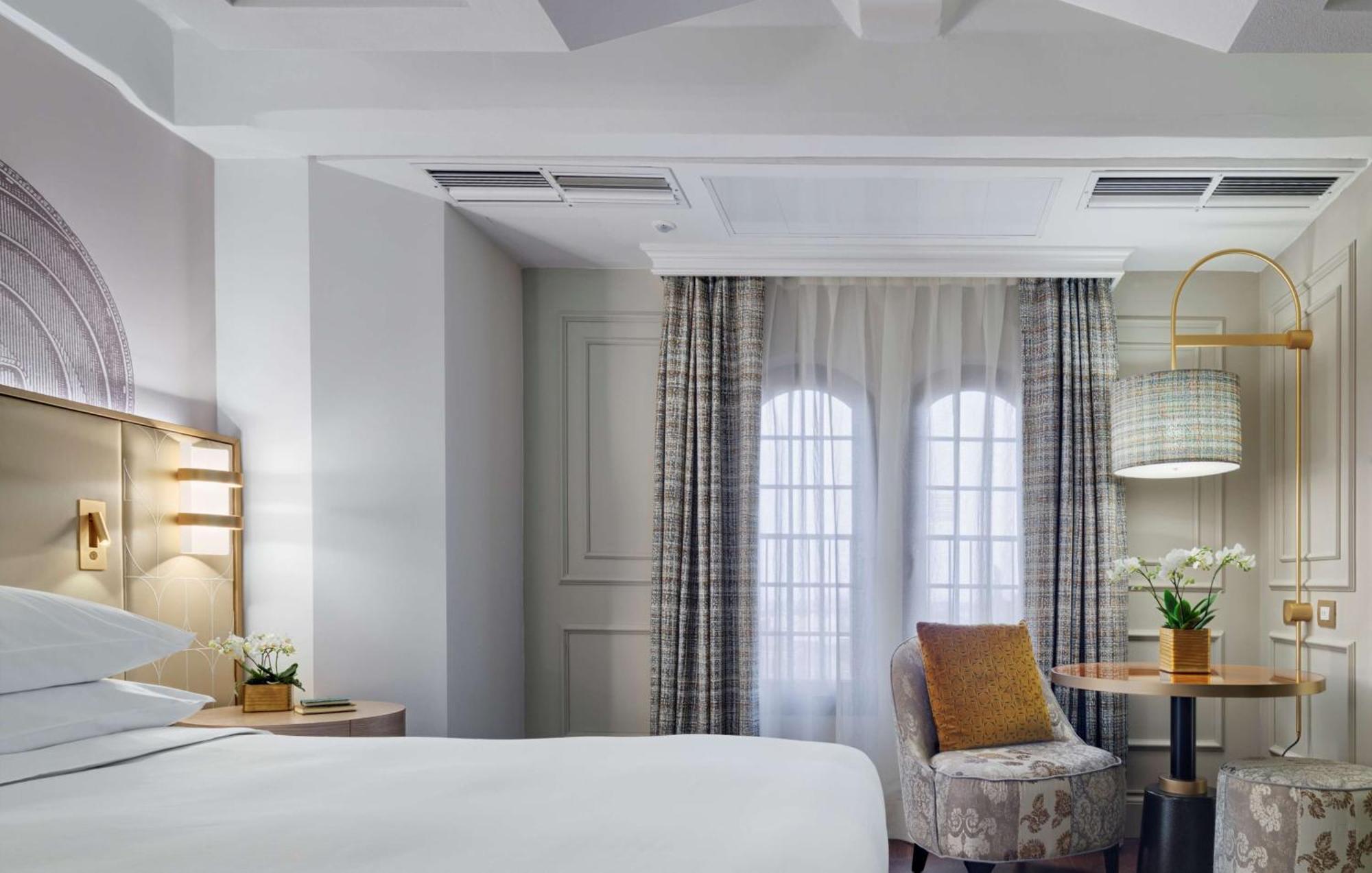 Deluxe King Room,1622867572:JPEG