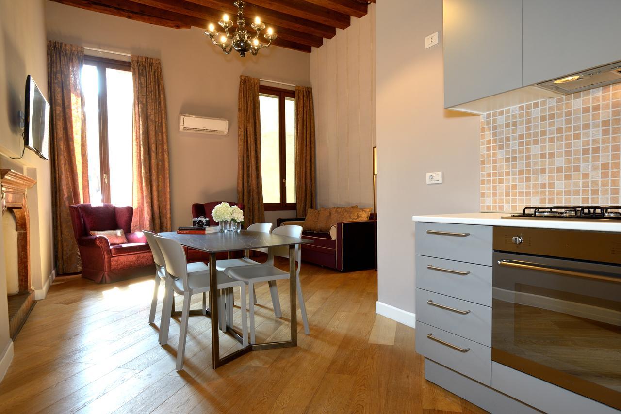 Three-Bedroom Apartment San Marco 1859,696747081:JPEG